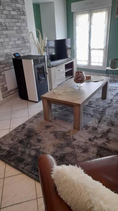 Les Galipes Apartment Hautvillers Bagian luar foto
