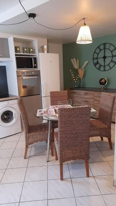 Les Galipes Apartment Hautvillers Bagian luar foto